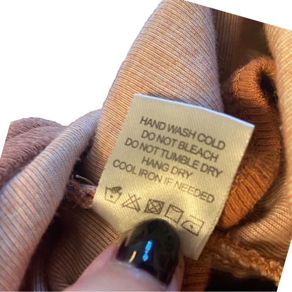 EUC LOVERS + Friends Long Sleeve Ribbed Wrap Cropped Top (BN16-103) - Picture 10 of 11